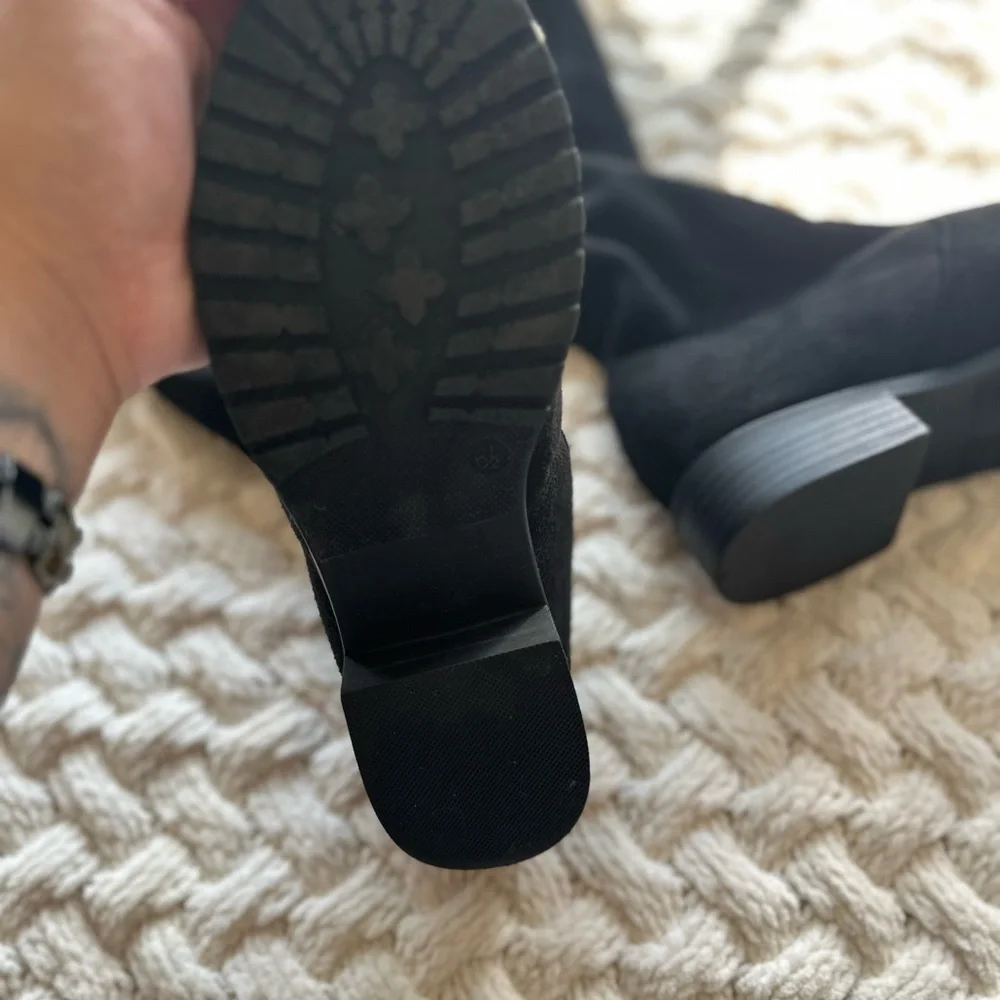 Black knee high boots | size 6.5
